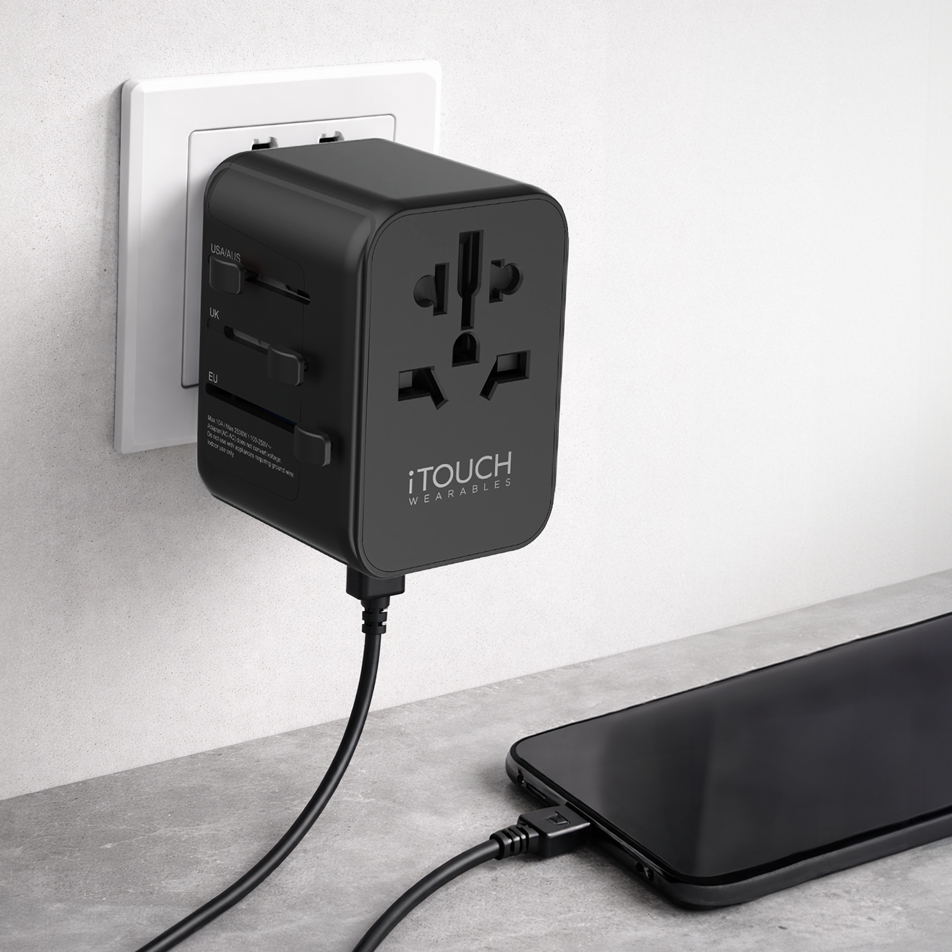 iTouch International Travel Adapter Black/White